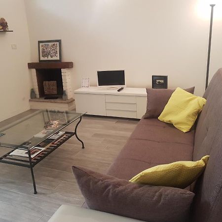 La casa degli artisti Appartamento Côme Esterno foto
