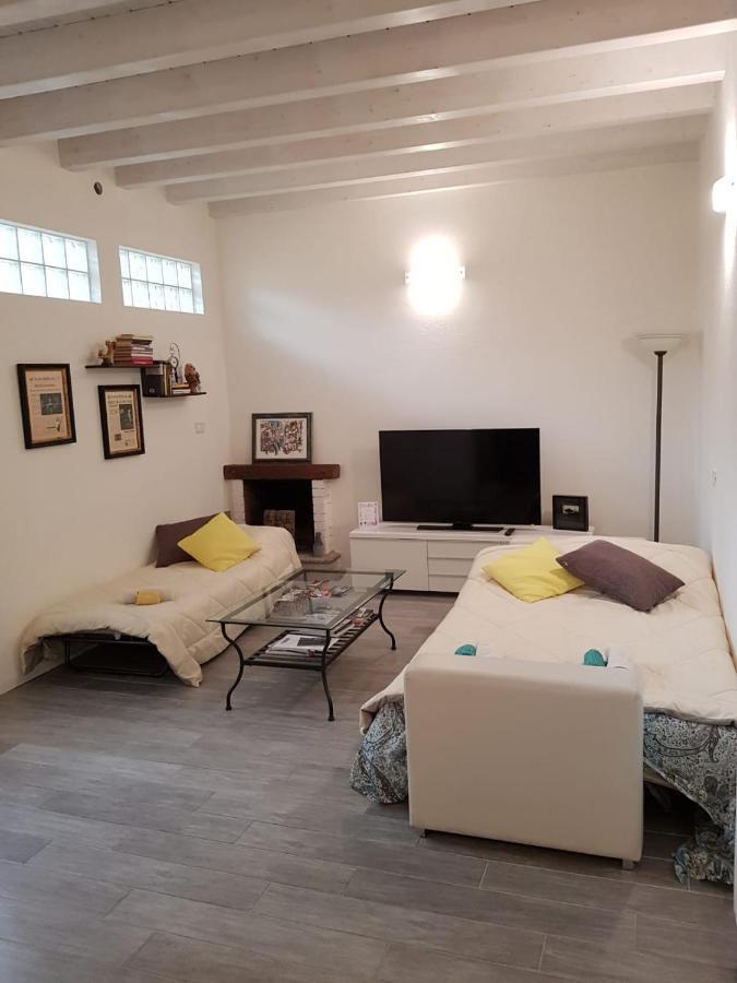 La casa degli artisti Appartamento Côme Esterno foto